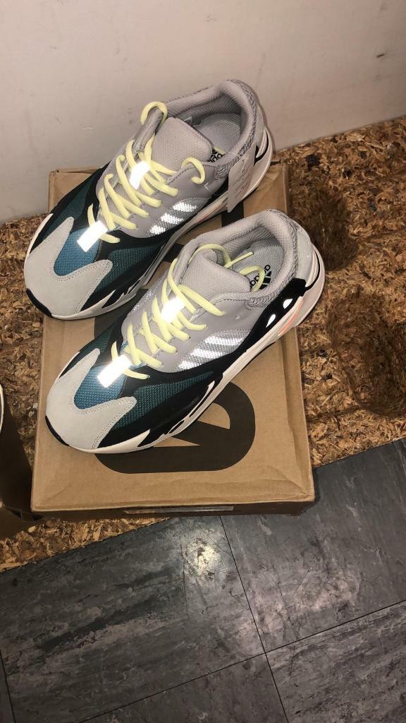 yeezy 700 size 7.5